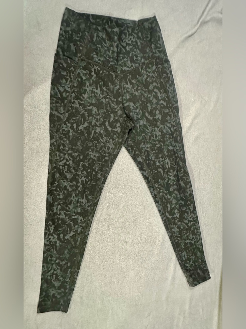 Danskin Green Camo High-Waist Leggings